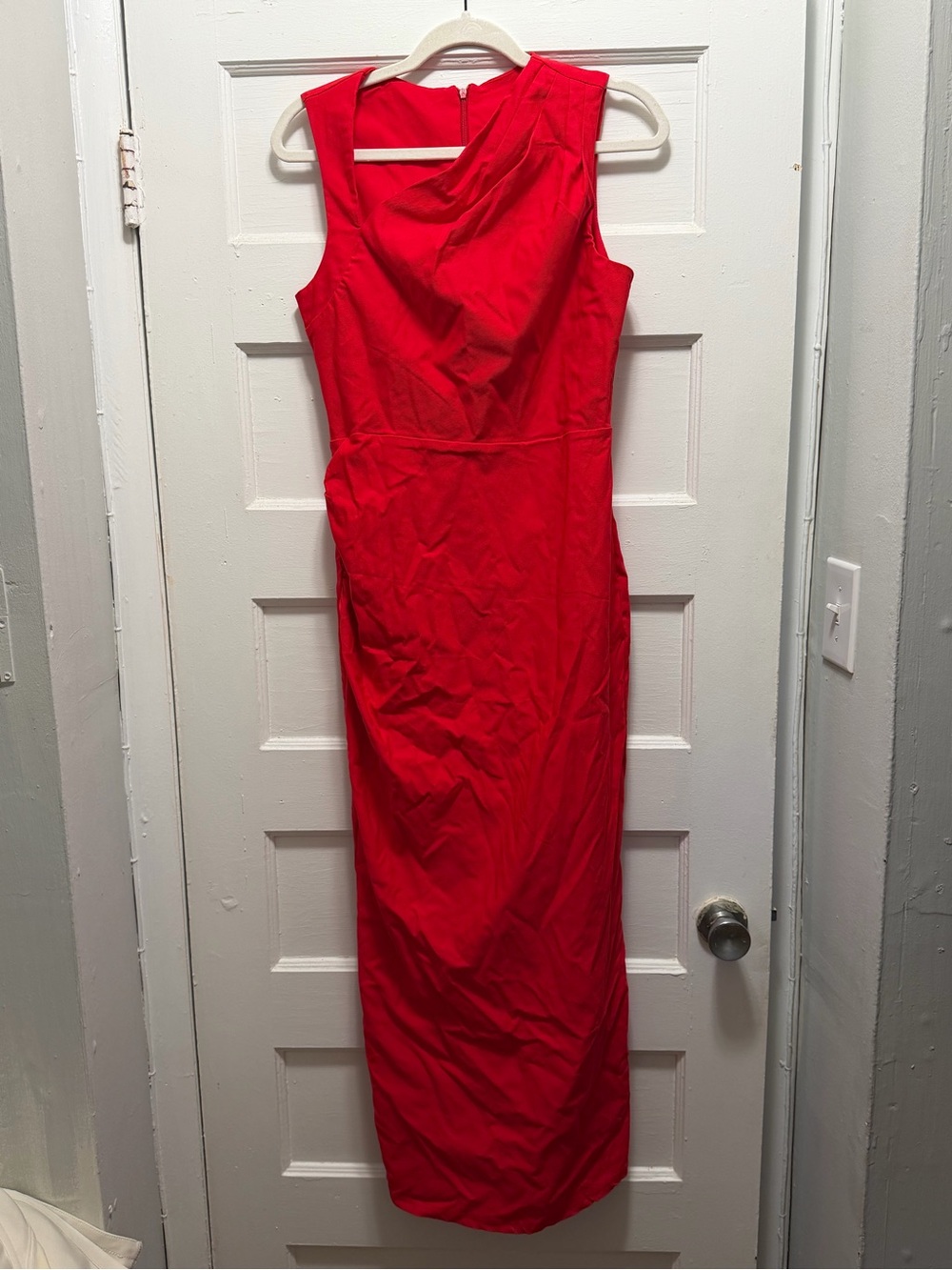 Red Sleeveless Sheath Dress - Classic Women's Evening Dress